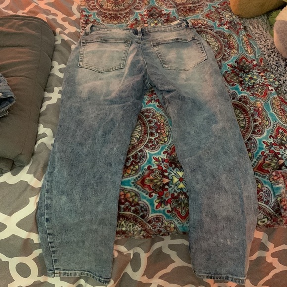 Almost Famous Distressed Mom Jean - Picture 3 of 4